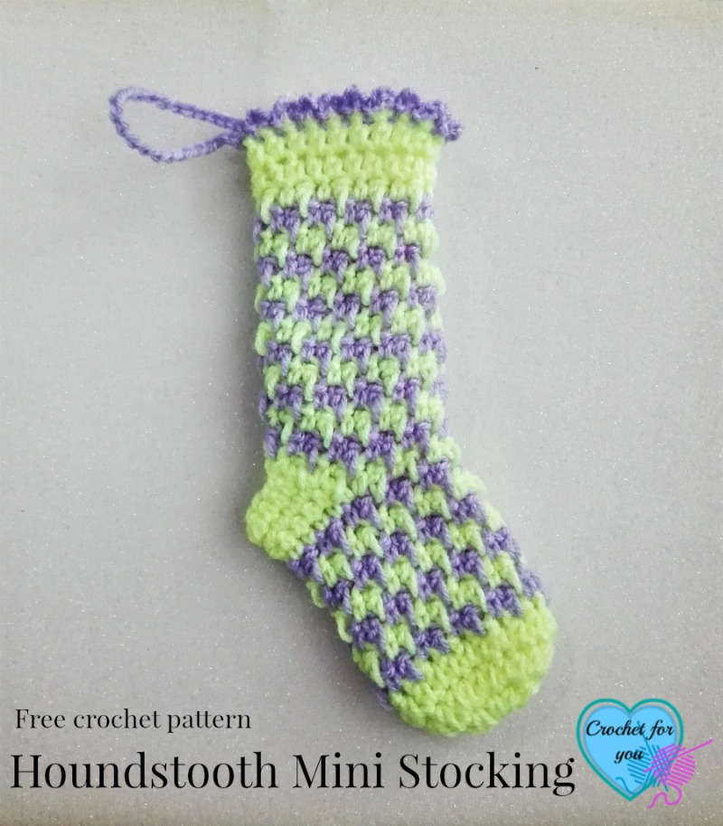 Houndstooth Mini Stocking - free crochet pattern