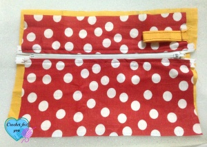 My first sewing pouch and a crocheted zipper tag pattern