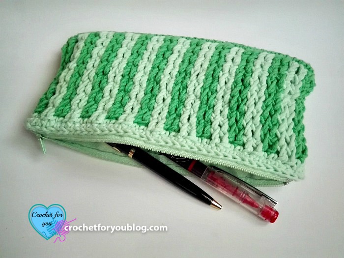 Handy Dandy Pencil Case - free crochet pattern