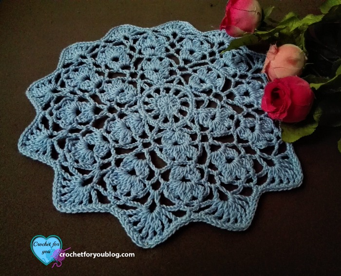 Flower Wheel Doily - free crochet pattern