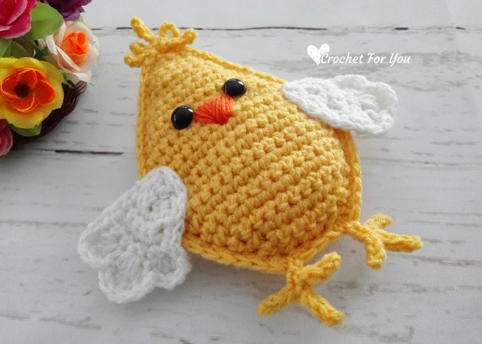 Little Spring Chick Amigurumi - free crochet pattern