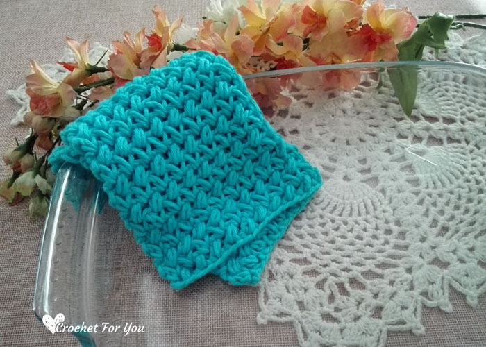 Crochet Mini Bean Stitch Dishcloth - free pattern