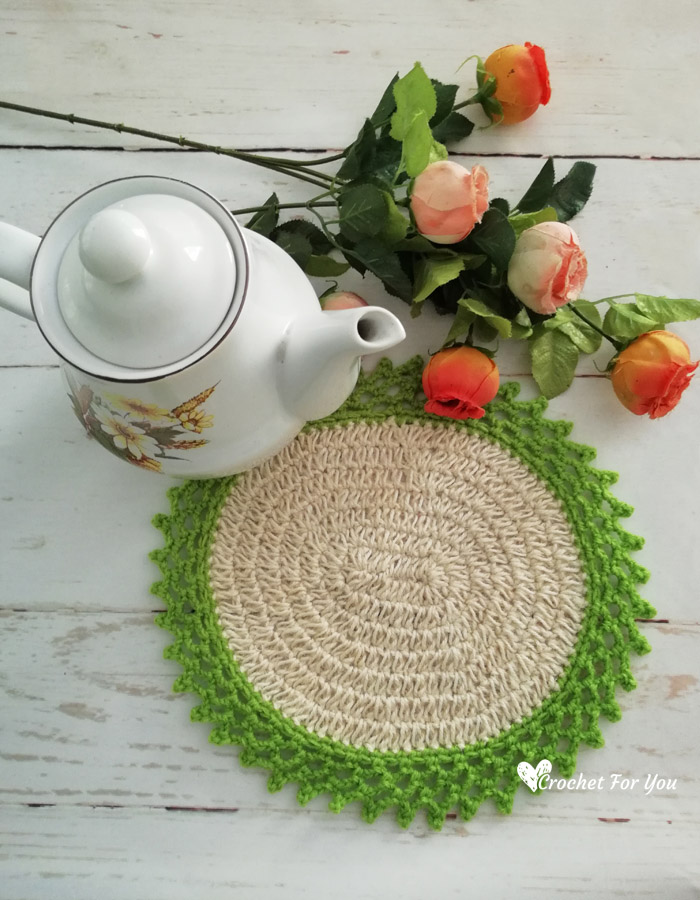 Crochet Oval Table Mat with Jute Hemp - free pattern