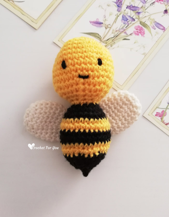 Little Bumble Bee Amigurumi Free Crochet Pattern