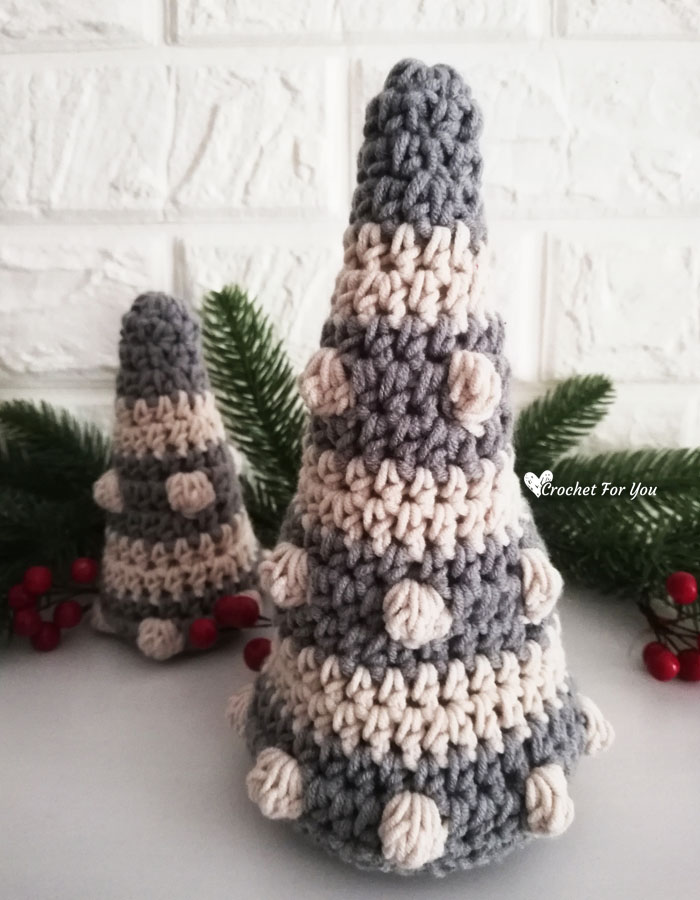 Crochet Bobbles & Stripes Christmas Tree Free Pattern