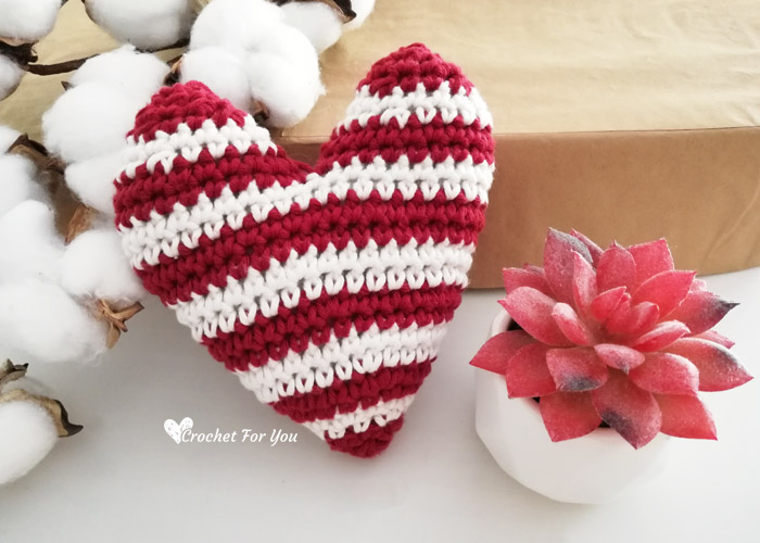 Crochet Striped Heart Amigurumi Free Pattern