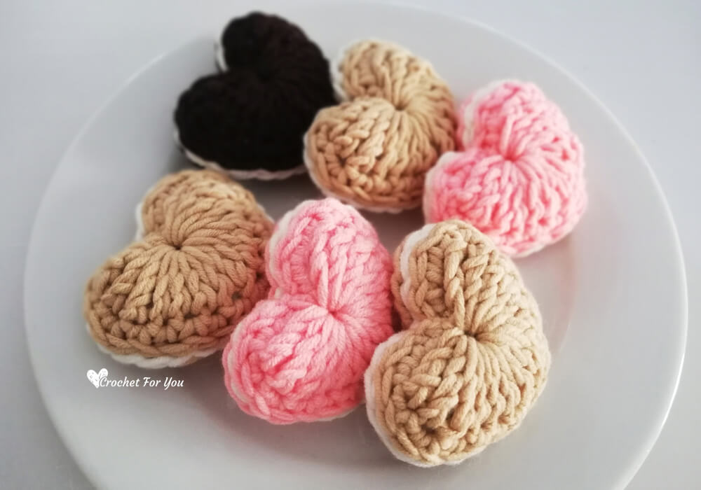 Crochet Heart Macarons
