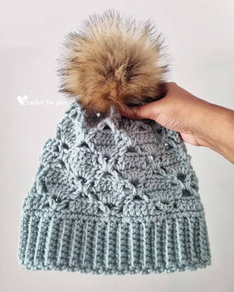 Vintage lace pompom  hat