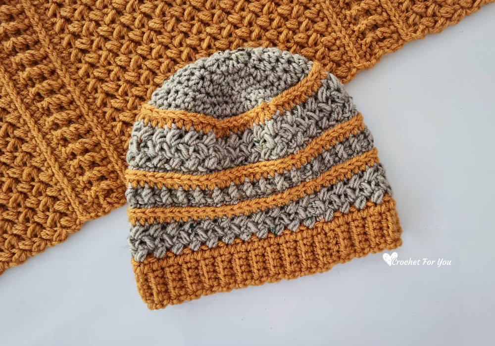 Totally Textured Mini Bean Stitch Beanie Free Pattern - Crochet For You