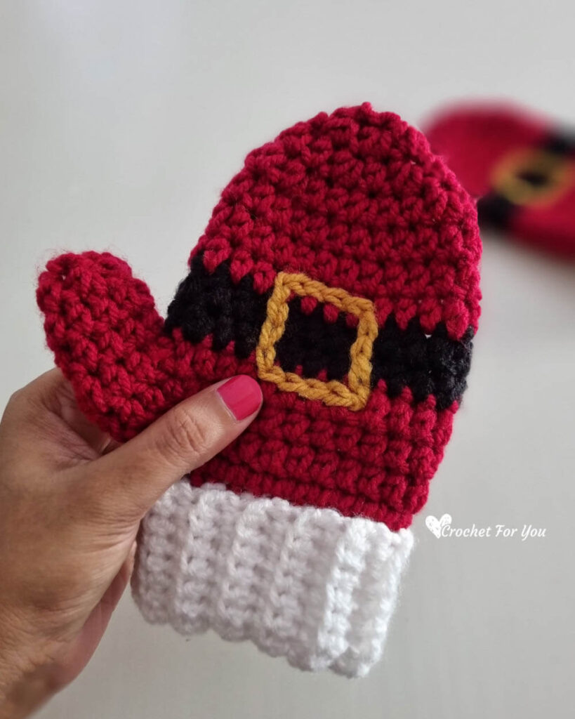 Crochet Christmas Mittens